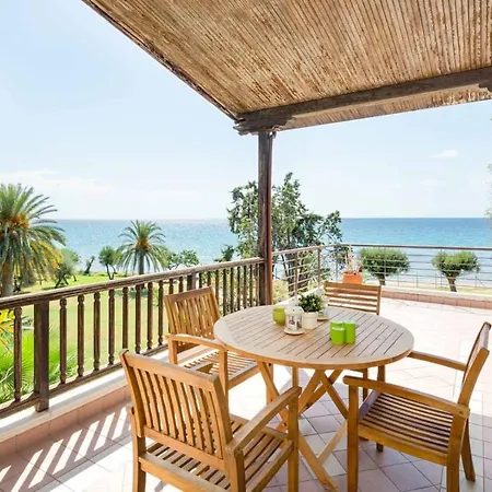 Villa Malt Beachfront