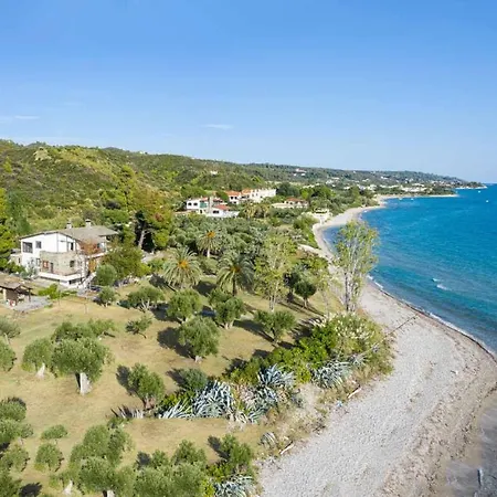 Malt Beachfront Mola Kalyva